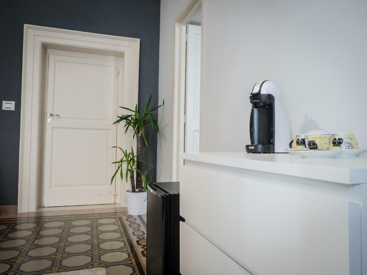 Ajde Rooms & Breakfast Трани Экстерьер фото