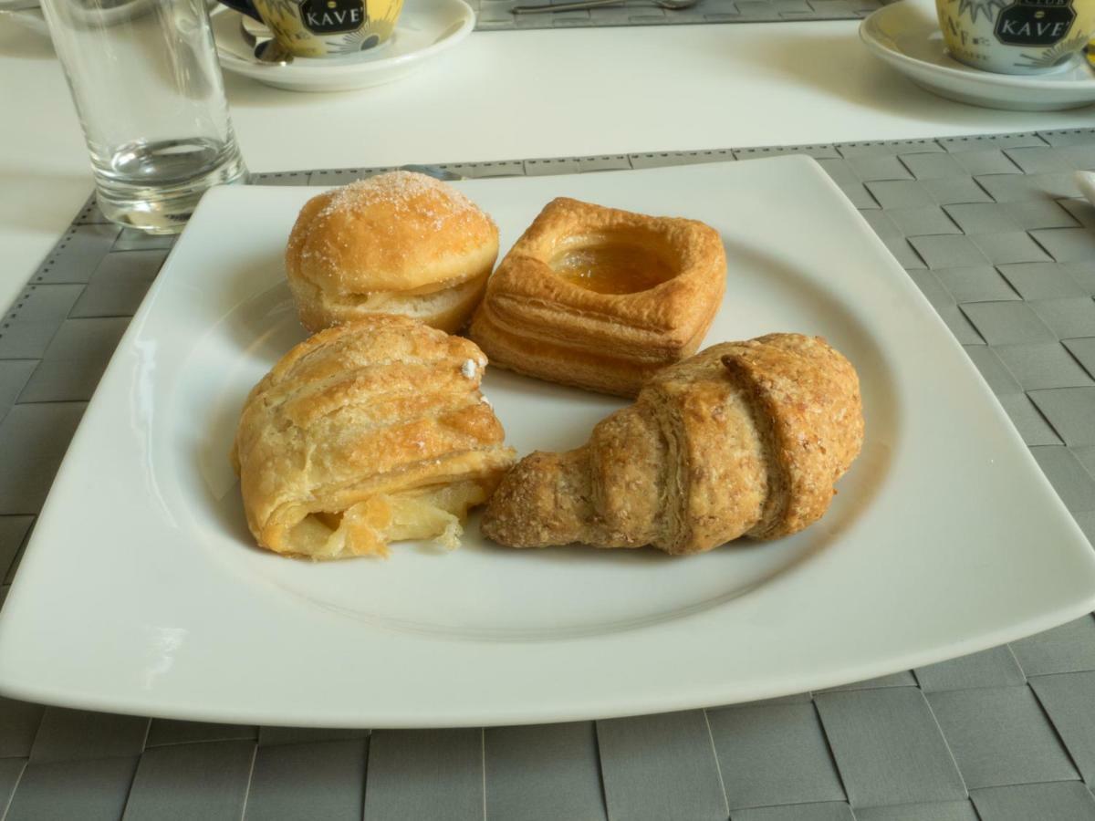 Ajde Rooms & Breakfast Трани Экстерьер фото